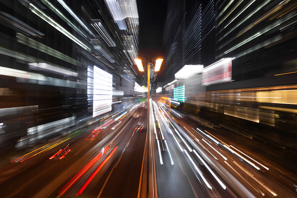 Velocidad de obturación: controla la exposición y el movimiento